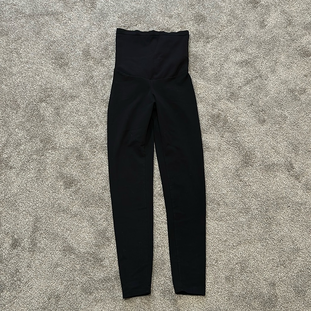 Motherhood Maternity leggings. Size small. Black.